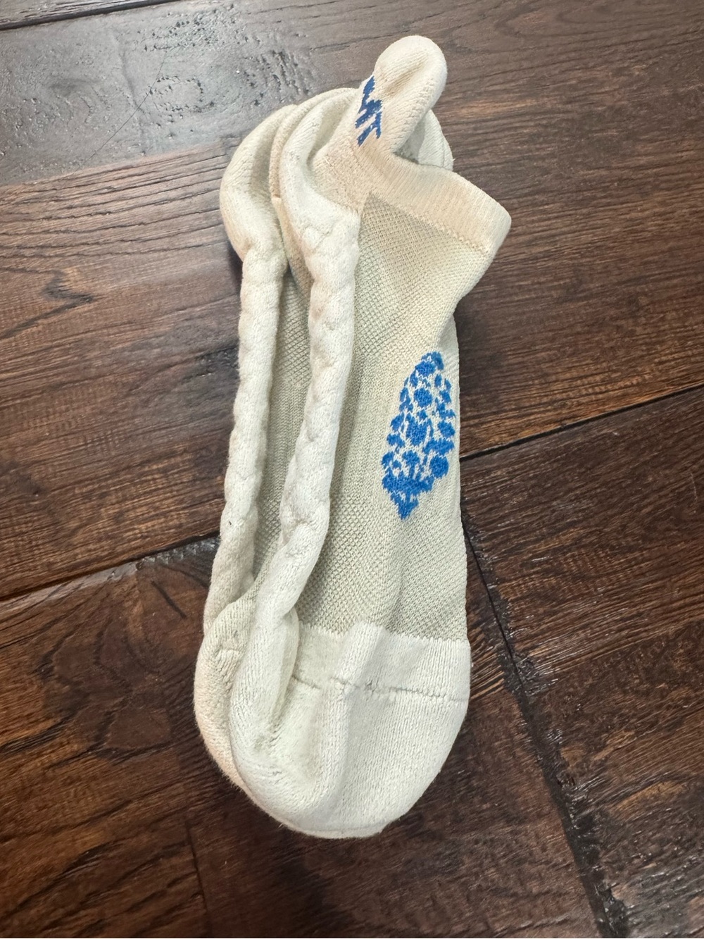 FP Movement Butti Low-Cut Athletic No-Show Cream Buti Socks Bundle of 3 - Picture 2 of 12